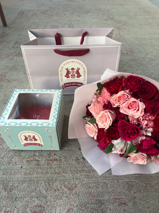 ILY Cake + Mini Bouquet
